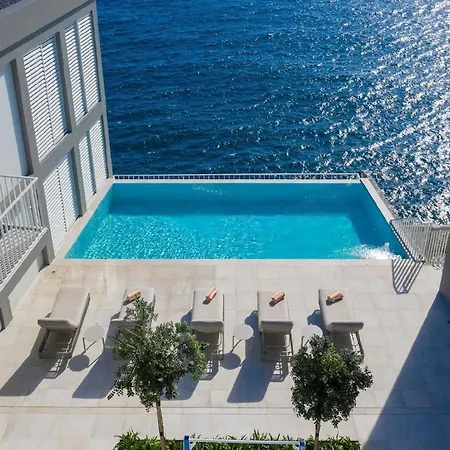 Ferienhaus Mit Privatpool Fuer 12 Personen In Sao Goncalo, Madeira Funchal (Madeira)