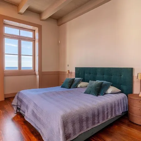 Ferienhaus Mit Privatpool Fuer 12 Personen In Sao Goncalo, Madeira * Funchal (Madeira)