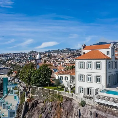 Ferienhaus Mit Privatpool Fuer 12 Personen In Sao Goncalo, Madeira * Funchal (Madeira)